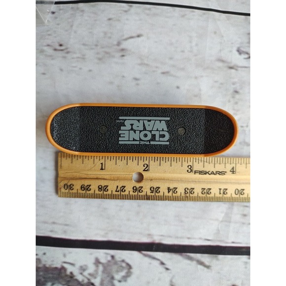 Star Wars 2010 Clone Wars Finger Board Obi-Wan & Cody McDonalds Skateboard - Picture 4 of 4